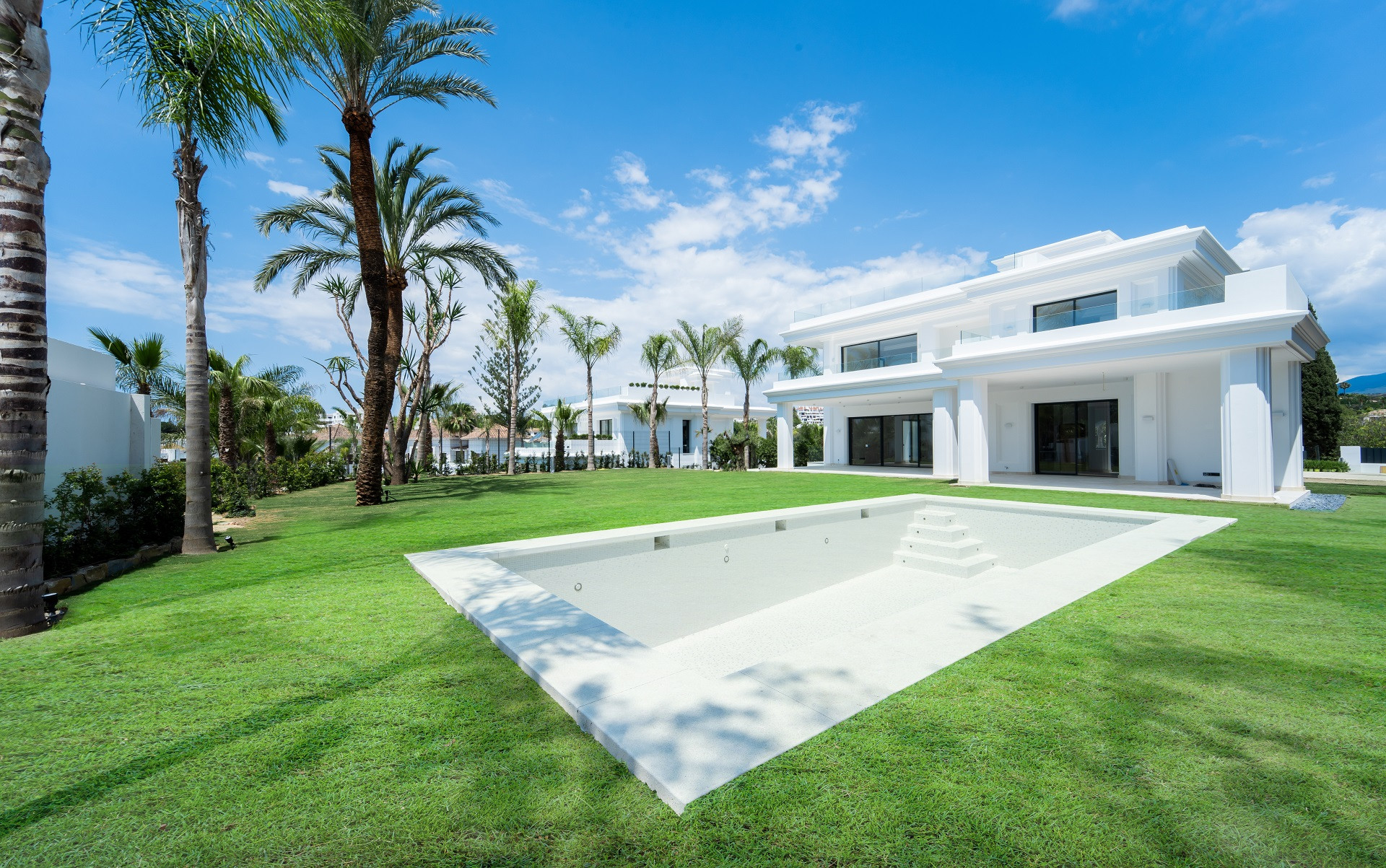 Photo: Villa in Marbella Golden Mile